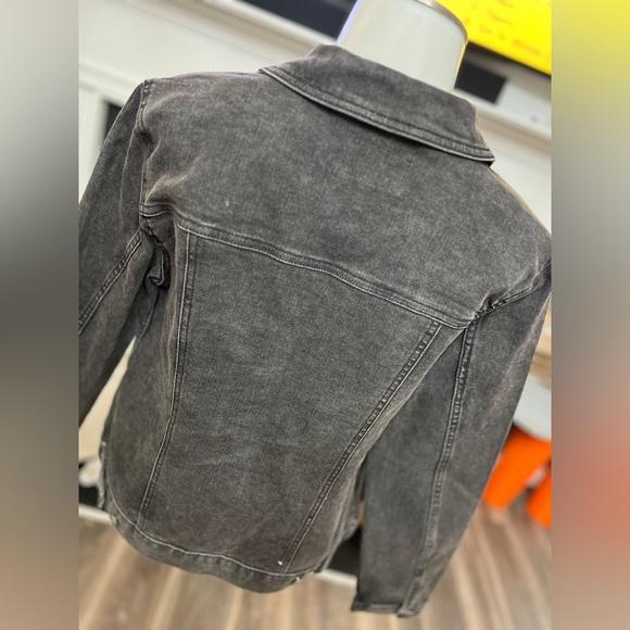 Time and True Gray Jean Jacket Size Small - Picture 4 of 5
